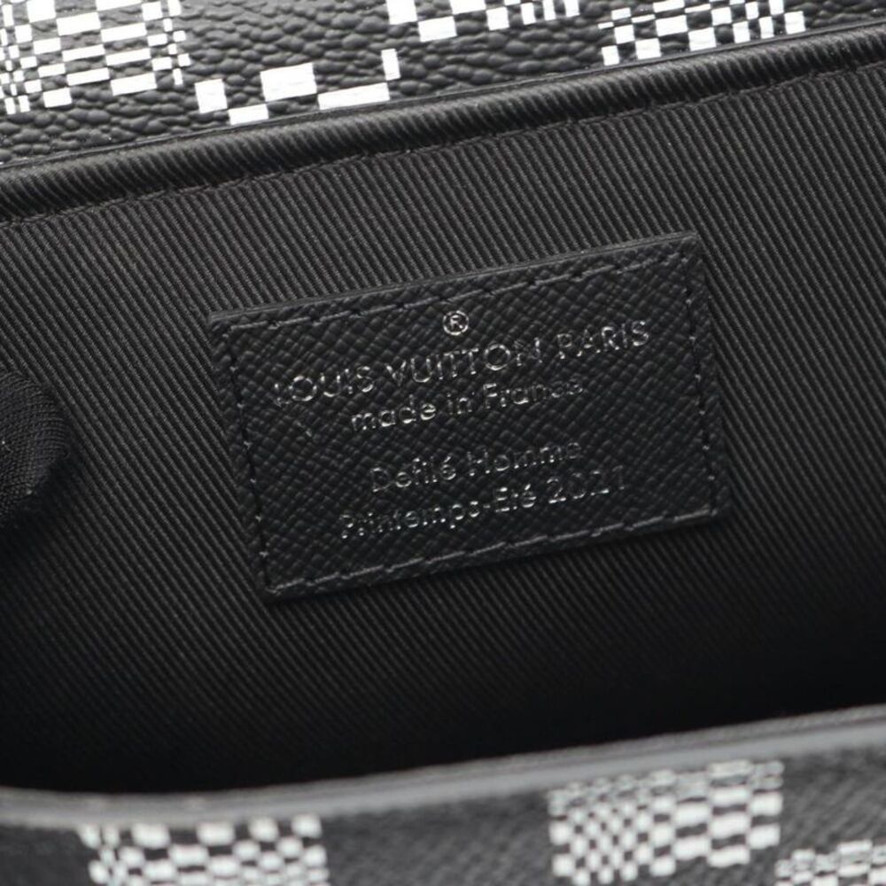Pre Loved louis vuitton Soft Trunk Crossbody Bag Men Black Shoulder Bags - Picture 5 of 7